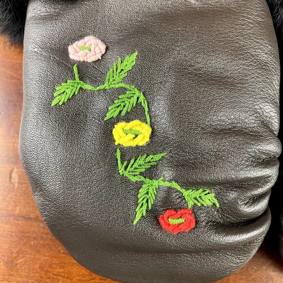 Handmade Black Leather Mittens Fur Trim Hand Embroidered Mitts S - Picture 3 of 7